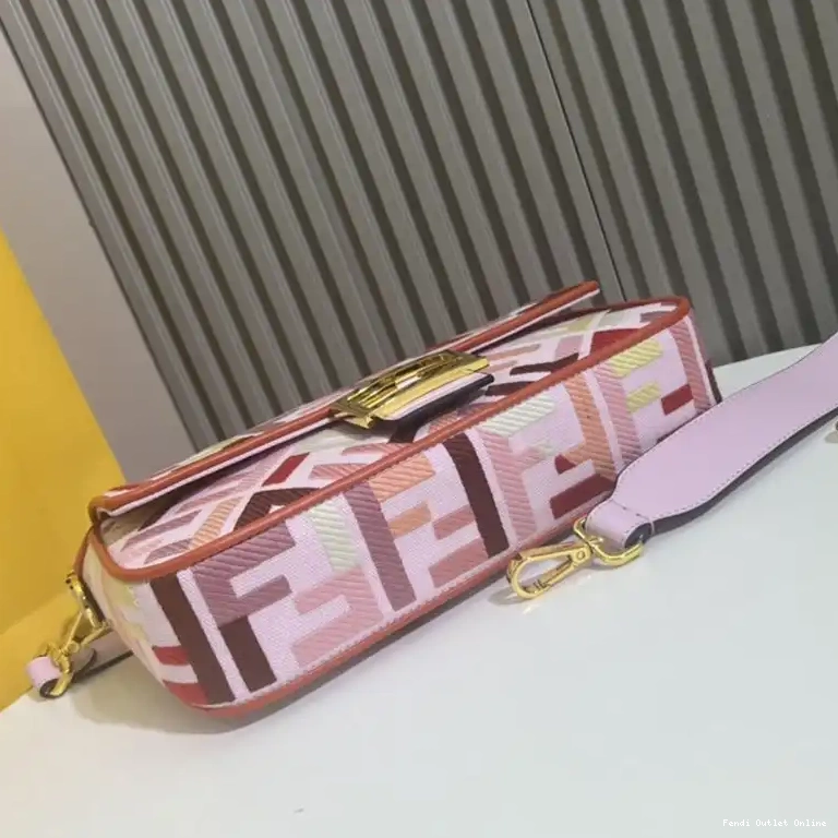 Cheap Baguette Motif Multi In Bag Medium Pink Fendi FF Canvas 0501